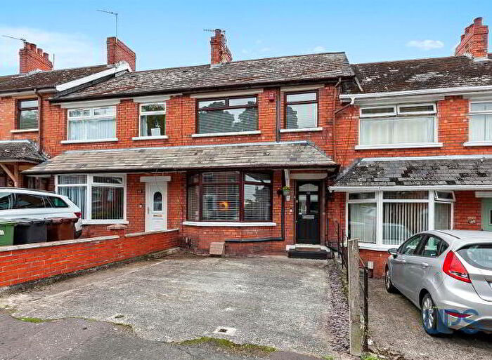 3 Bedroom TownHouse For Sale In Sunnyhill Park, Belfast, BT17