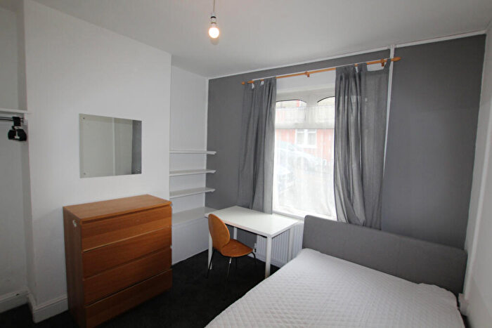 1 Bedroom Terraced House To Rent In Northampton, NN2