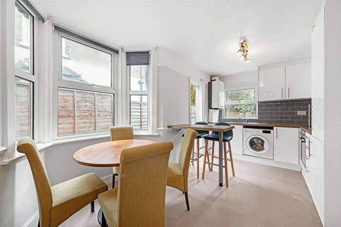 4 Bedroom Terraced House To Rent In Kincaid Road, Peckham, SE15