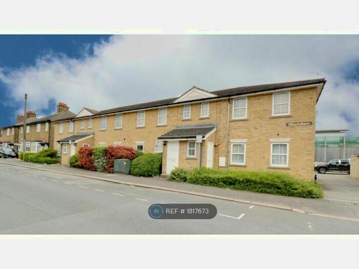 2 Bedroom Flat To Rent In Meridien, Hornchurch, RM11