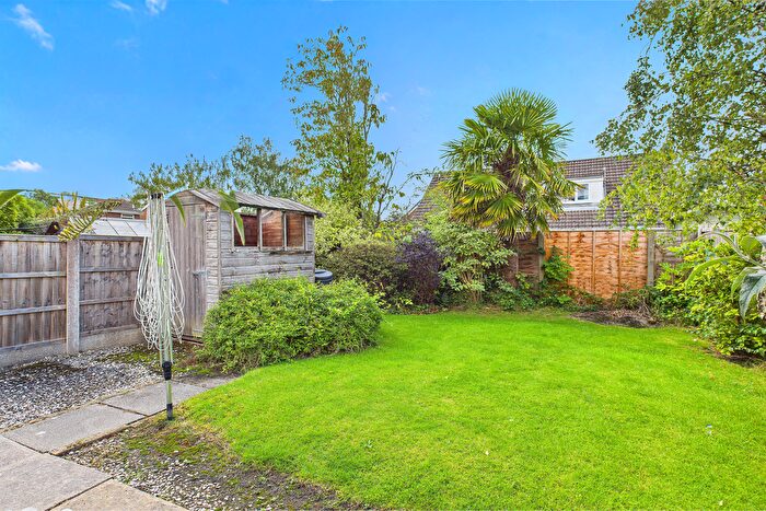 3 Bedroom Semi-Detached House For Sale In Mayflower Avenue, Penwortham, PR1