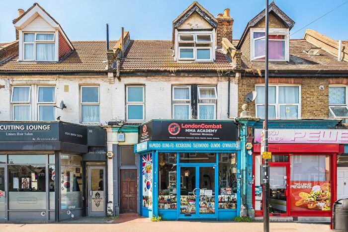 2 Bedroom Flat To Rent In Whitton Road, Whitton, Hounslow, TW3