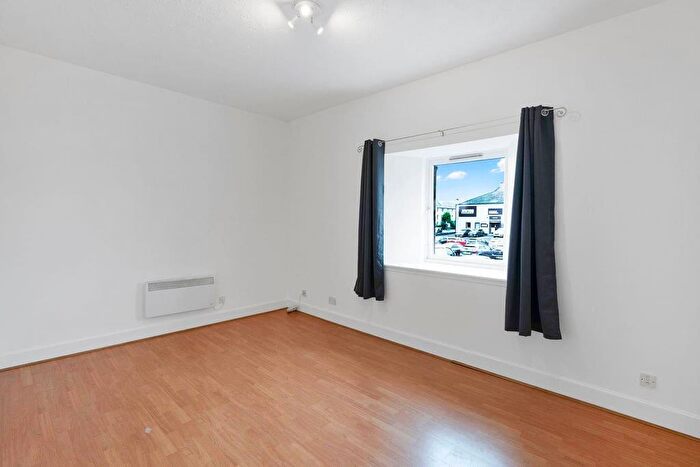 2 Bedroom Flat To Rent In L Slateford Road, Edinburgh, EH14
