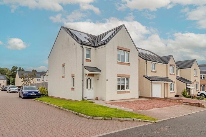 3 Bedroom Villa For Sale In Gartmill Crescent, Moodiesburn, G69