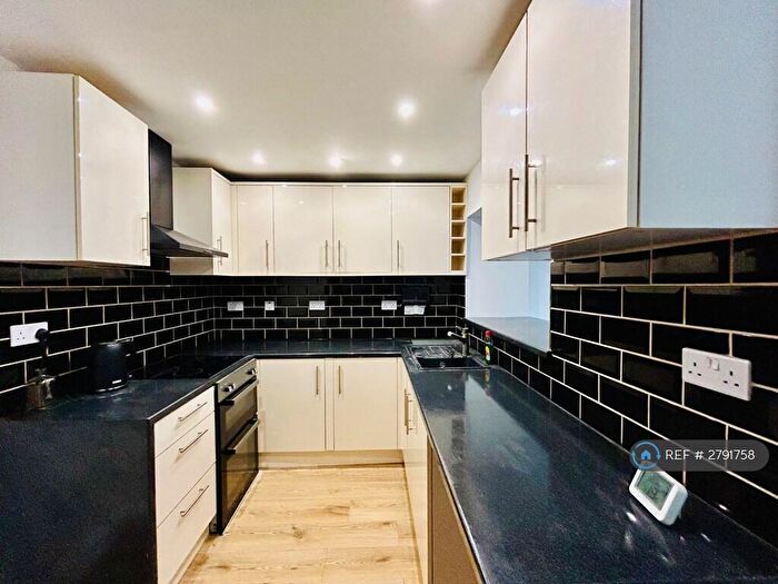 3 Bedroom Terraced House To Rent In Fordyke Road, Dagenham, RM8