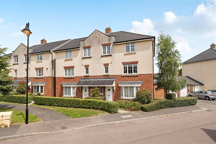 5 Bedroom Town House For Sale In Scarborough Drive, Croxley Green, Rickmansworth, WD3
