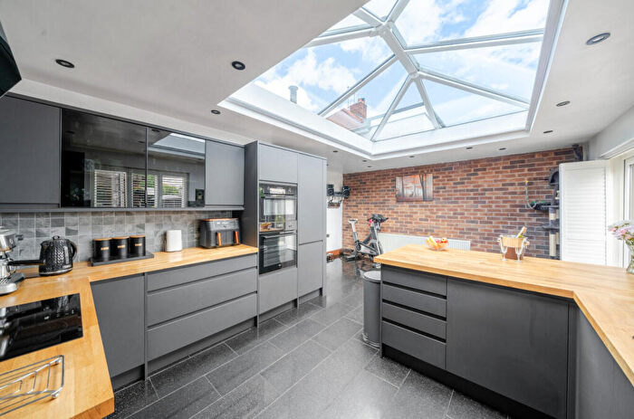 2 Bedroom Bungalow For Sale In Wild Hill, Sutton-in-Ashfield, Nottinghamshire, NG17