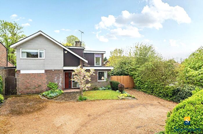 4 Bedroom Detached House For Sale In Guildford, Surrey, GU3