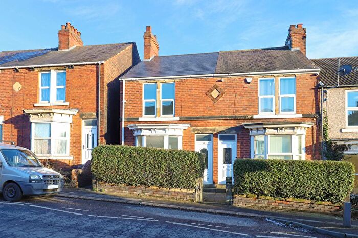 2 Bedroom End Terrace House For Sale In Whittington Hill, Old Whittington, S41