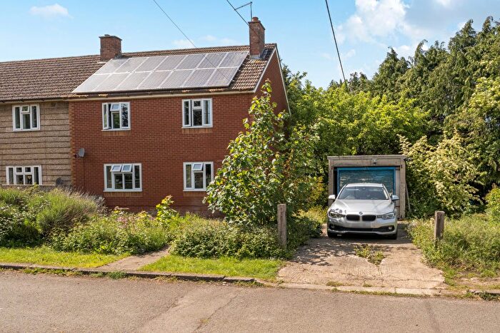 3 Bedroom Semi-Detached House For Sale In St Michaels Close, Lyneham, SN15