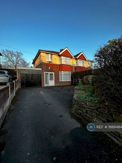 3 Bedroom Semi-Detached House To Rent In Withins Lane, Bolton, BL2