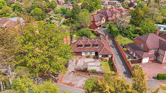 4 Bedroom Chalet For Sale In Rogers Lane, Stoke Poges, SL2