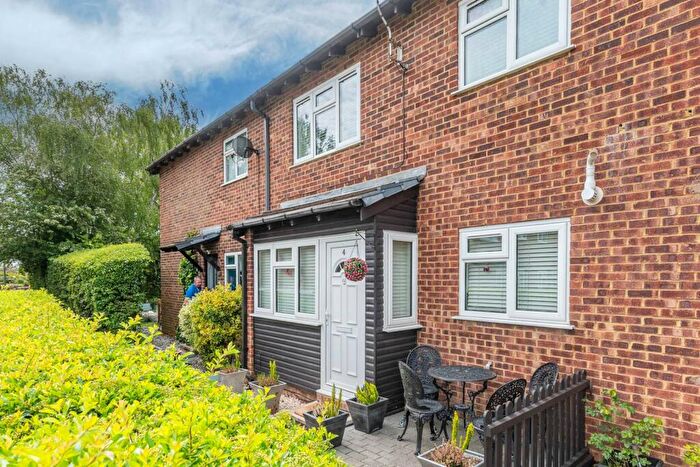 1 Bedroom Terraced House To Rent In Hathaway Close, Ruislip, HA4