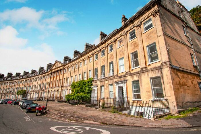 2 Bedroom Flat To Rent In Camden Crescent, Bath, Somerset, BA1