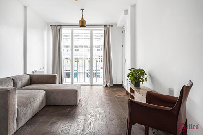 1 Bedroom Apartment For Sale In Smeed Road, E3