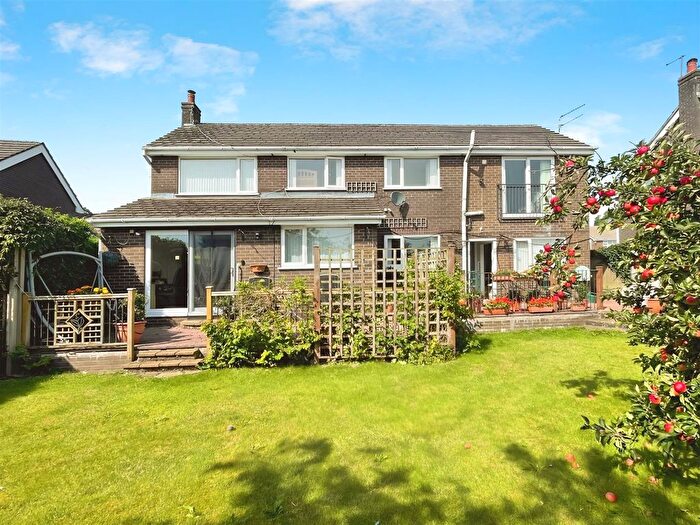 4 Bedroom Detached House For Sale In Thames Drive, Cheadle, Staffordshire, ST10