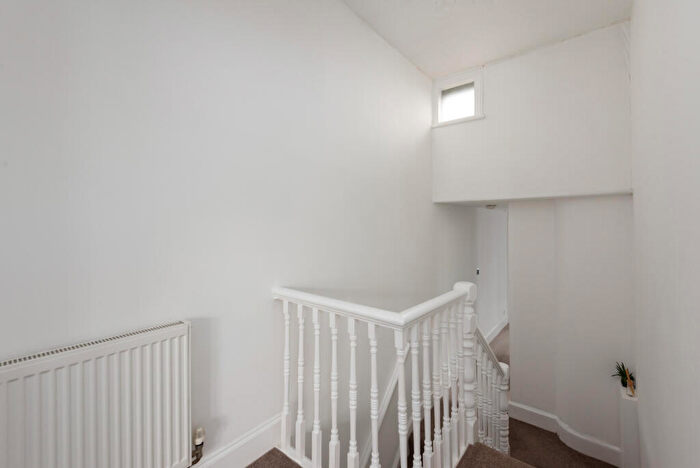 1 Bedroom Flat For Sale In Brunswick Square, Herne Bay, Kent, CT6