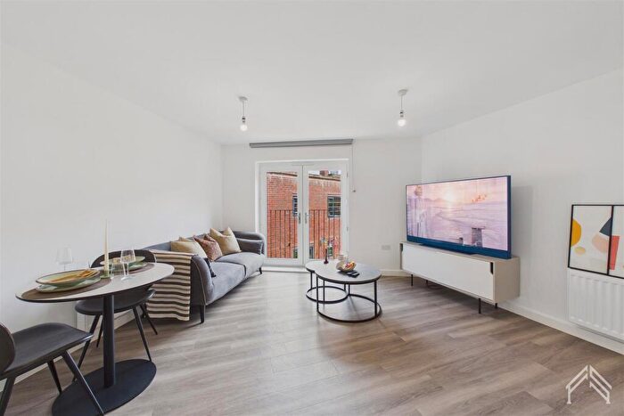 1 Bedroom Apartment To Rent In Pemberton House, Sherborne Place, B16