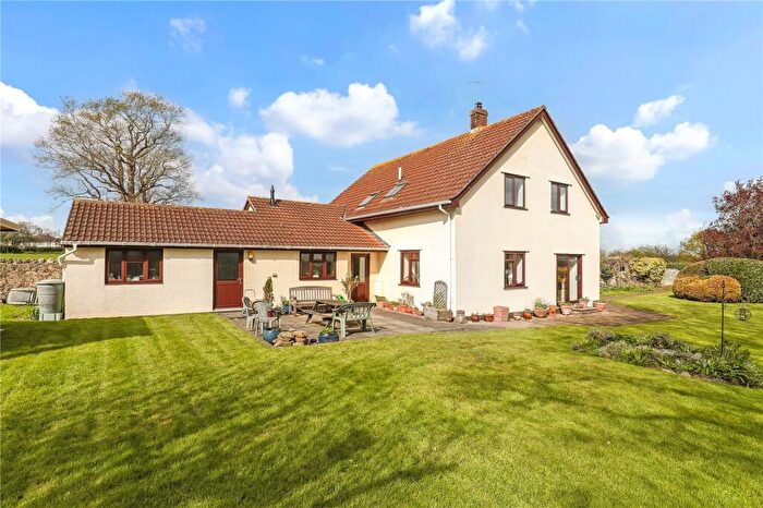 3 Bedroom Detached House For Sale In Pill Road, Abbots Leigh, Bristol, Somerset, BS8