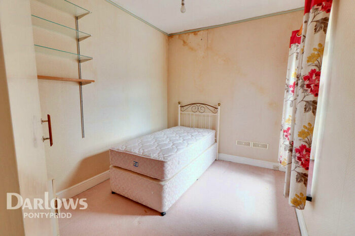3 Bedroom Terraced House For Sale In The Avenue, Pontypridd, CF37