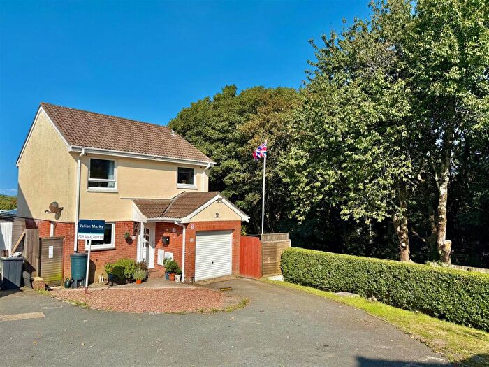 4 Bedroom Detached House For Sale In Staddiscombe, Plymouth, PL9