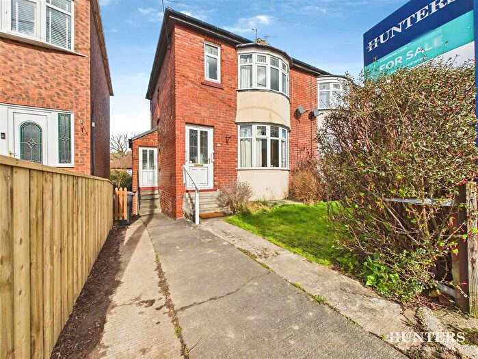 2 Bedroom Semi Detached House For Sale In Summerdale, Consett, DH8