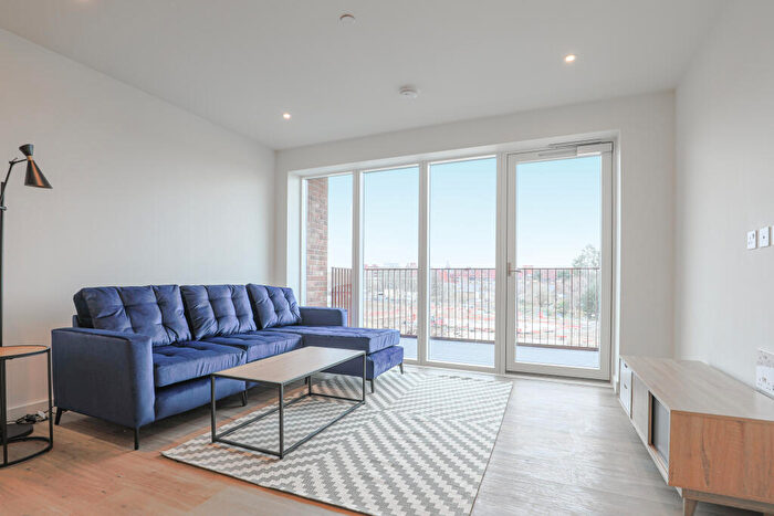 1 Bedroom Flat To Rent In Alington House, London, N8