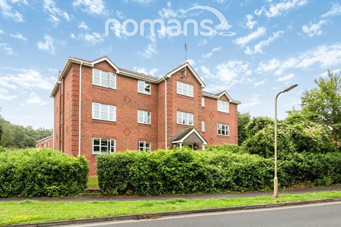 2 Bedroom Flat To Rent In Lime Gardens, Basingstoke, Hampshire, RG21