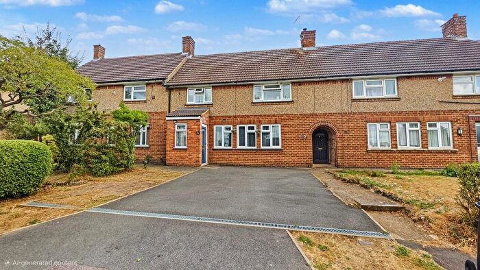 4 Bedroom Terraced House For Sale In Farmclose Road, Wootton, Northampton, NN4