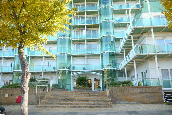 2 Bedroom Flat To Rent In Tower Point, Sydney Road, Enfield, EN2