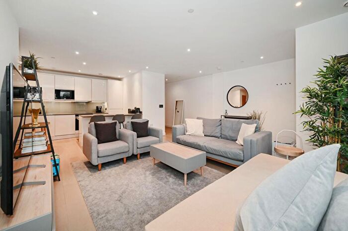 1 Bedroom Apartment For Sale In Achill Close, London, NW9