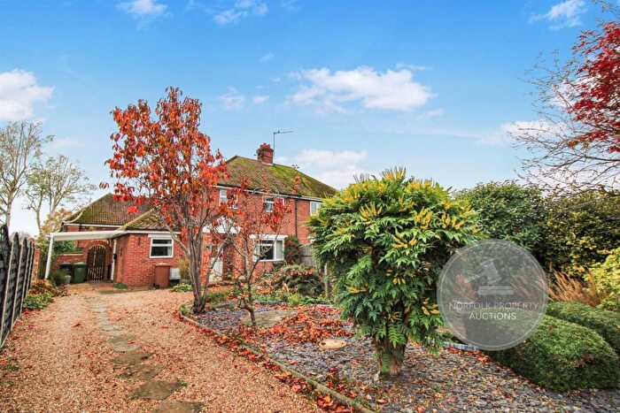 3 Bedroom Semi Detached House For Sale In Gelham Manor, Dersingham, King's Lynn, PE31