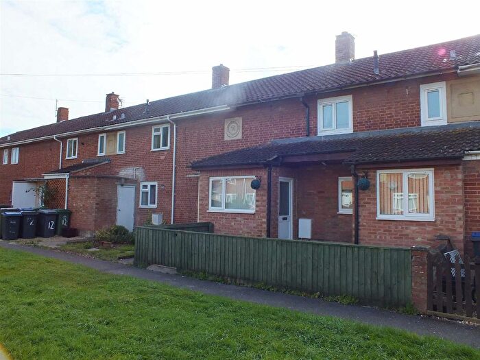 3 Bedroom Terraced House To Rent In Ash Grove, Westbury, BA13