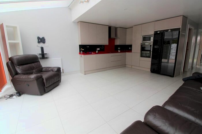 3 Bedroom Property To Rent In Acorn Close, London, E4
