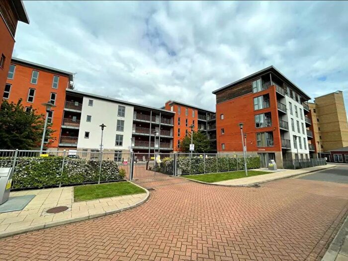 2 Bedroom Flat To Rent In Morville Street, London, E3