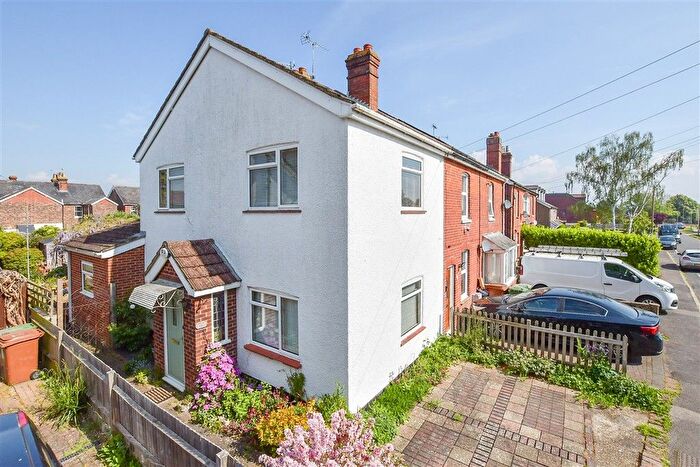 3 Bedroom End Of Terrace House For Sale In Old Kent Road, Paddock Wood, Tonbridge, Kent, TN12