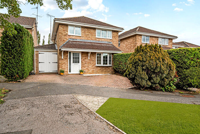 4 Bedroom Detached House For Sale In North Meadow Road, Cricklade, SN6