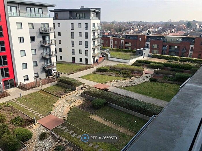 2 Bedroom Flat To Rent In Denyer Walk, Southampton, SO19