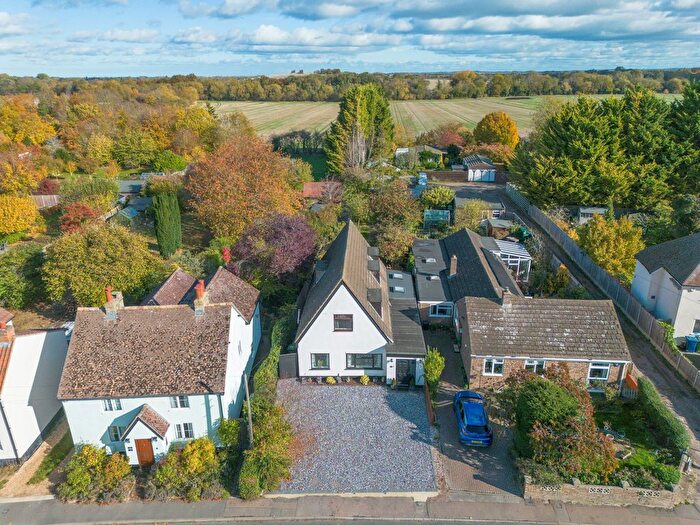 4 Bedroom Detached House For Sale In Fowlmere Road, Foxton, CB22