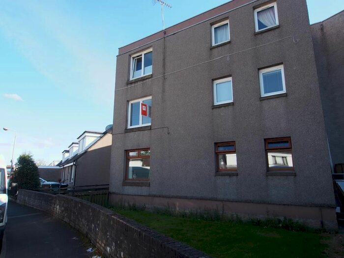 3 Bedroom Flat To Rent In Correnie Circle, Dyce, AB21