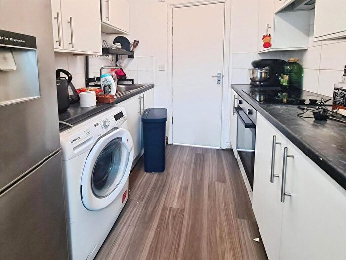 1 Bedroom Flat To Rent In Lodge Road, Southampton, Hampshire, SO14