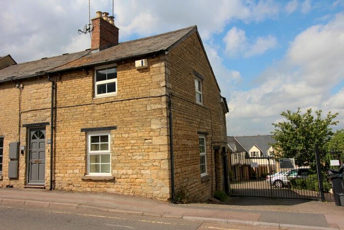 2 Bedroom Detached House To Rent In Albion Street, Chipping Norton, OX7