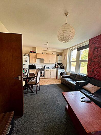 2 Bedroom Flat To Rent In Clive Street, Cardiff, CF11