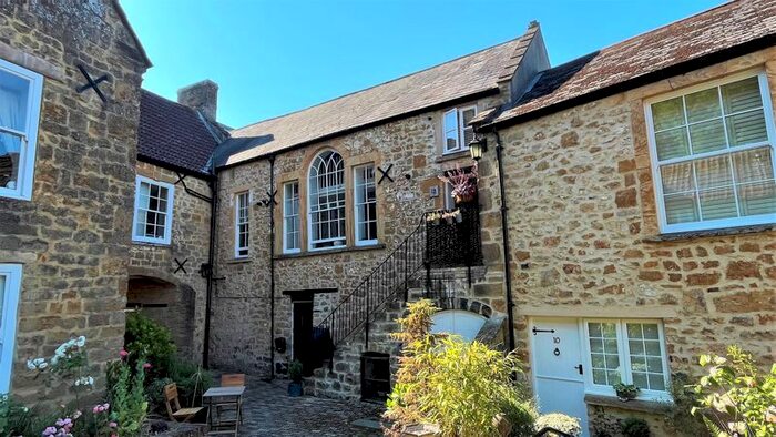 3 Bedroom Property For Sale In Victoria Court, Silver Street, Ilminster, Somerset, TA19