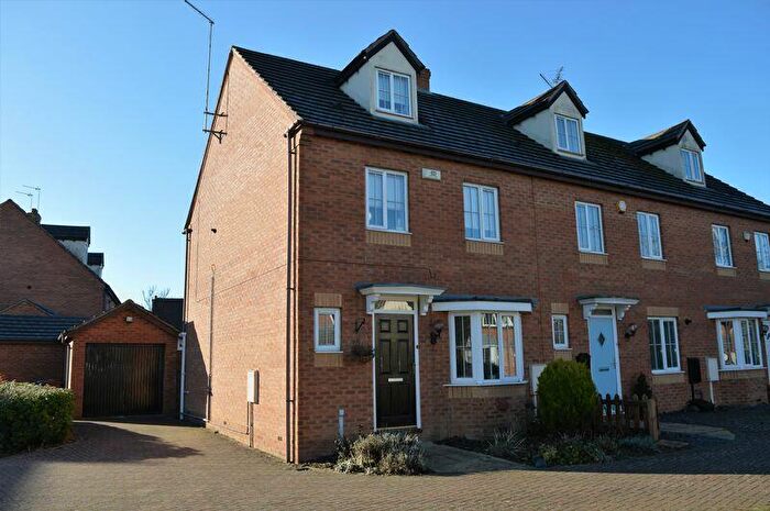 4 Bedroom Town House To Rent In Insignia Close, Wootton, Northampton, NN4