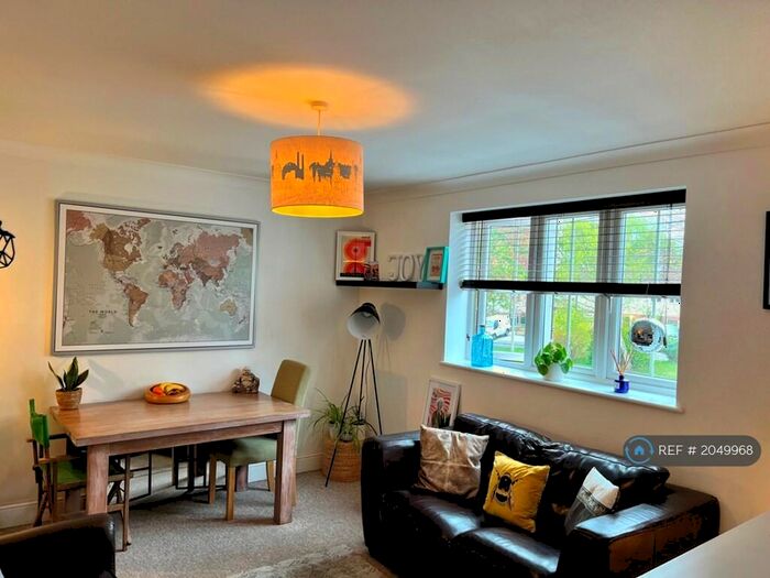 2 Bedroom Flat To Rent In Hursley Road, Chandlers Ford, SO53