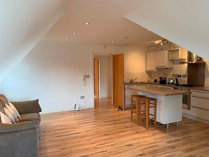 1 Bedroom Flat To Rent In Huskisson Street, Toxteth, Liverpool, L8