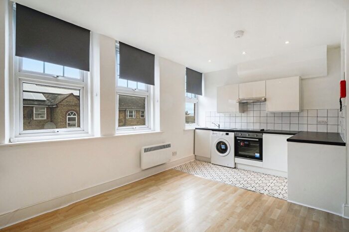 1 Bedroom Flat To Rent In Tottenham Lane, Crouch End, N8