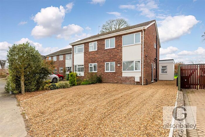 3 Bedroom Semi Detached House For Sale In Meadow Gardens, Old Catton / Sprowston, NR6