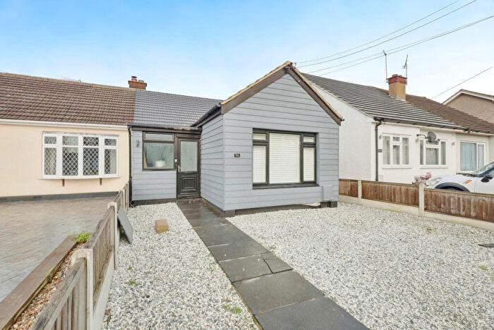 2 Bedroom Semi-Detached Bungalow For Sale In Common Lane, Benfleet, SS7